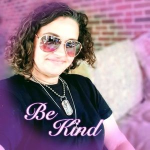 Meet your Posher, Dori